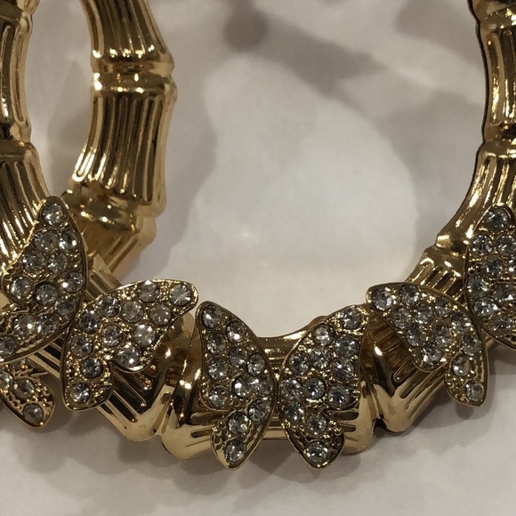 Gold plated pave butterfly adorned bamboo style oversized hoop earrings new - Picture 4 of 10